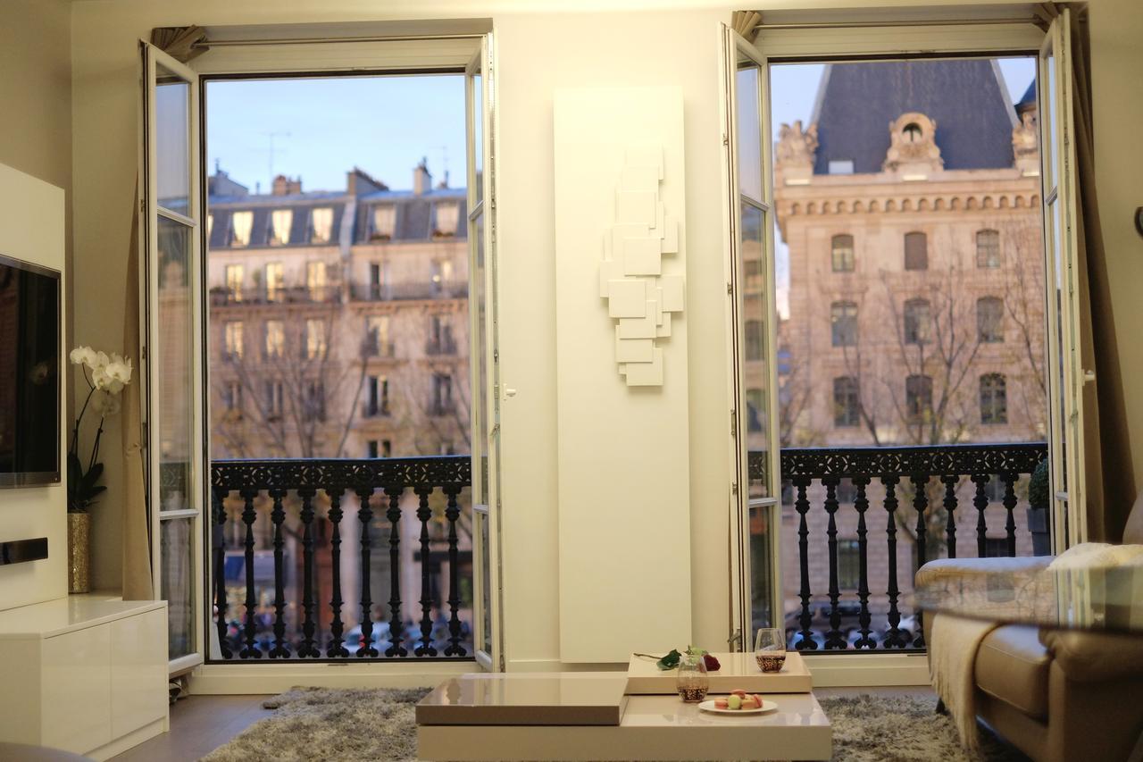 Two Bedroom Luxury Apartment - Balcony With View Of Notre Dame Párizs Kültér fotó